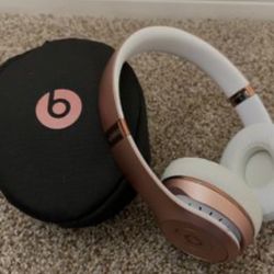 Beats Rose gold