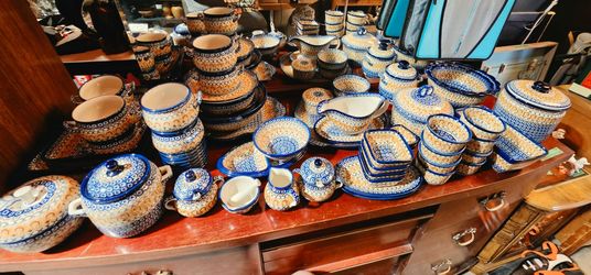 Polish Pottery collection $2 - $15 per peice 
Blue and white
made in Boleslaweic, Poland