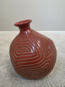 Elba Garcia Nicaragua Art Pottery Vase Deep Carved Relief Geometric Signed