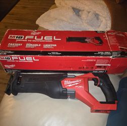 Milwaukee
M18 FUEL GEN-2 18V Lithium-Ion Brushless Cordless SAWZALL Reciprocating Saw (Tool-Only)