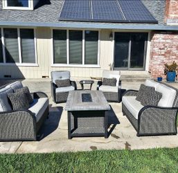 Agio Rocker and Swivel Outdoor Furniture Set w/Firepit!