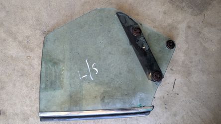 1972 Monte Carlo And Olds Cutlass Rear Quarter Windows