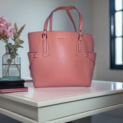 Michael Kors Voyager Crossgrain Leather Tote bag/Purse/Computer Bag in Rose color
