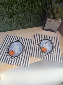 Paper napkins for deck