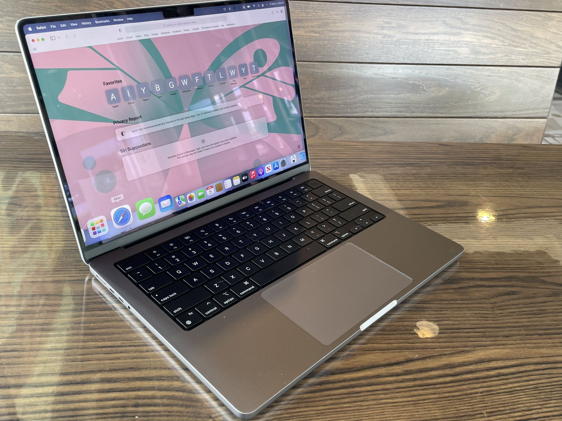 2024. MacBook Pro 14”. M3 Max - 64Gb Ram —40 Core -1Tb SSD
