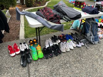 Garage Sale - needs to go by 5pm