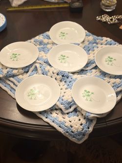 Set of 6 Corelle/ Disney Mickey Mouse plates