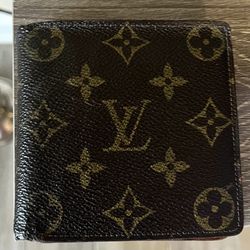 Luis Vuitton Men’s Wallet
