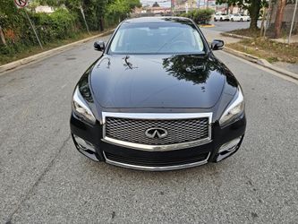 2015 Infiniti Q70