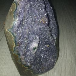 AMETHYST GEODE 