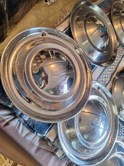 1949- 52 accessory hubcaps