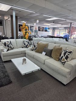 ππ SofΓ‘ LoveSeat Beige