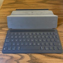 Apple Smart Keyboard for iPad 