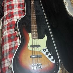 American Deluxe Fender Bass 2008