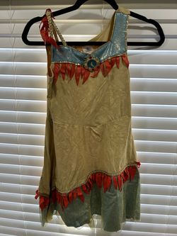 Disney store Pocahontas Girls Halloween Costume 9/10