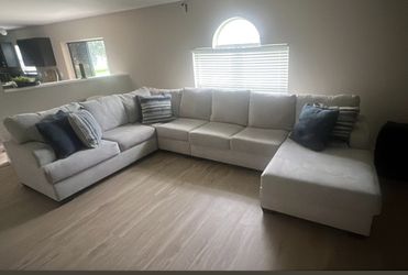 Sectional couches