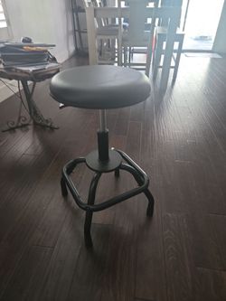 Adjustable chair