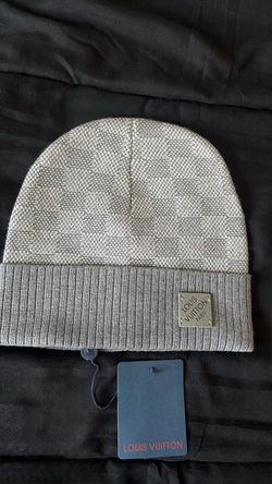 L v luxury beanie (accept trades) (open to negotiation)