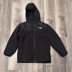 Boys North Face Black Reversible Mid Weight Jacket Coat. Size S (7/8).