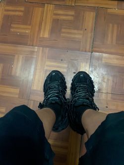 Black balenciagas 42-9