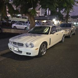 08 Jaguar XJ Vanden Plus