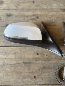 2013-2016 BMW 328i Right Mirror
