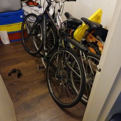 2 Bikes 50$ Trek And A Huffy