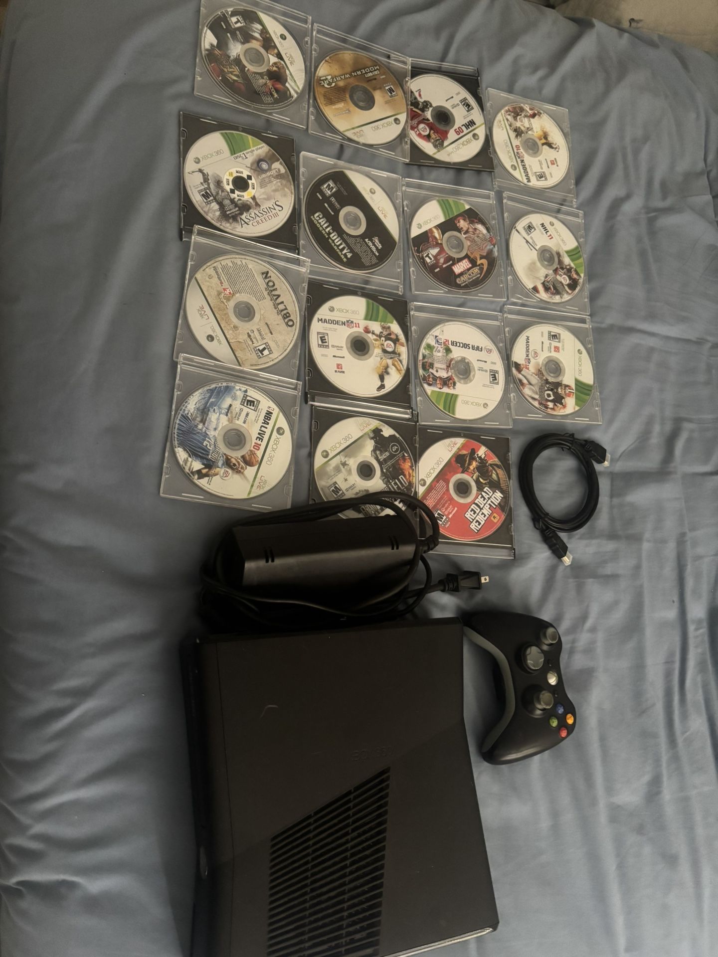 Xbox 360 15 Games 1 Controller + Cables