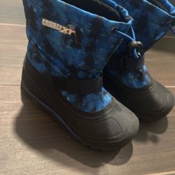 Snow Boots Size 2
