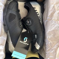 Scott Mob Comp Lady Boa Shoes Never Used Size 38 (6.5)