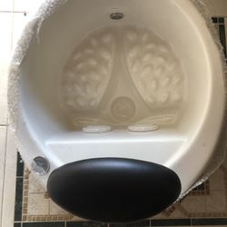 New  Sanijet Pedicure Tub