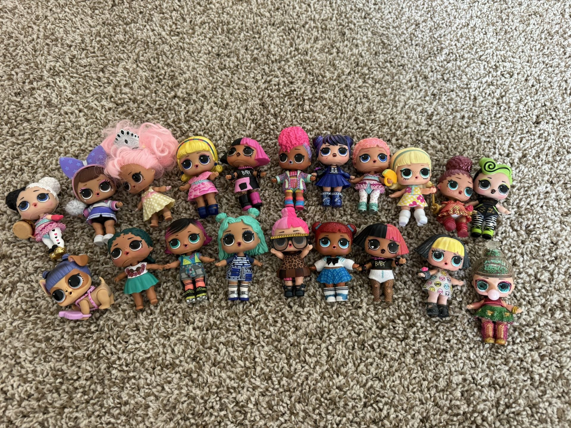 LOL DOLLS and Accessories 5 Bags