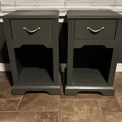 Beautiful Solid Wood Nightstand Set 