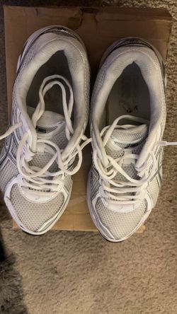 asics white nd silver 2160 size 9