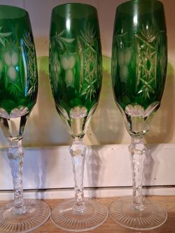 Emerald green Wine set of 7 glasses