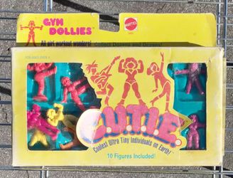 Vintage 1986 gym dollies matel