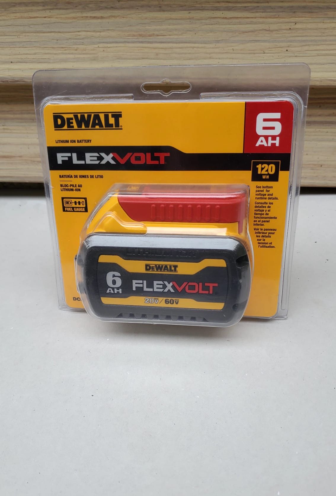 DeWalt 20V And 60V Pila Flex Volt 6.0 Ah NUEVA!!!! DeWalt 20V And 60V Flex Volt Battery 6.0 Ah NEW!!!