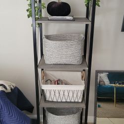 2 Shelf Towers Bookshelf’s