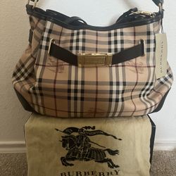 Burberry Hogo Bag 