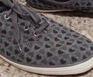 NEW WOMEN'S KEDS SNEAKER SHOES
Women's  Size 10