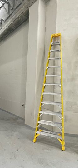 Fiberglass leader 12 feet