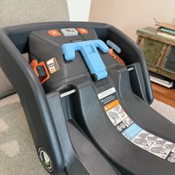 FREE Uppababy Car Seat Base