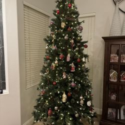 9 foot prelit Christmas tree Alexander pine