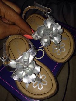 Sliver Flower Sandals Infant Size 6