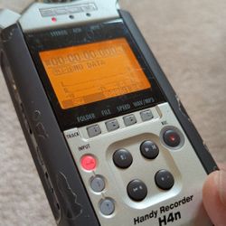 Zoom H4N