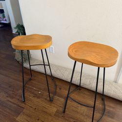2 Bar Stools - Wooden Black Metal