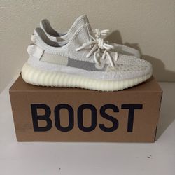 Yeezy Boost 350 V2 In White 