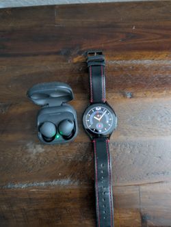 Samsung Watch & Earbuds
