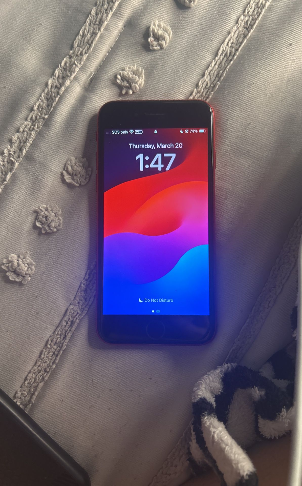 Red iphone SE
