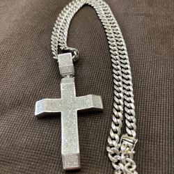 10k Diamonds Necklace 40g